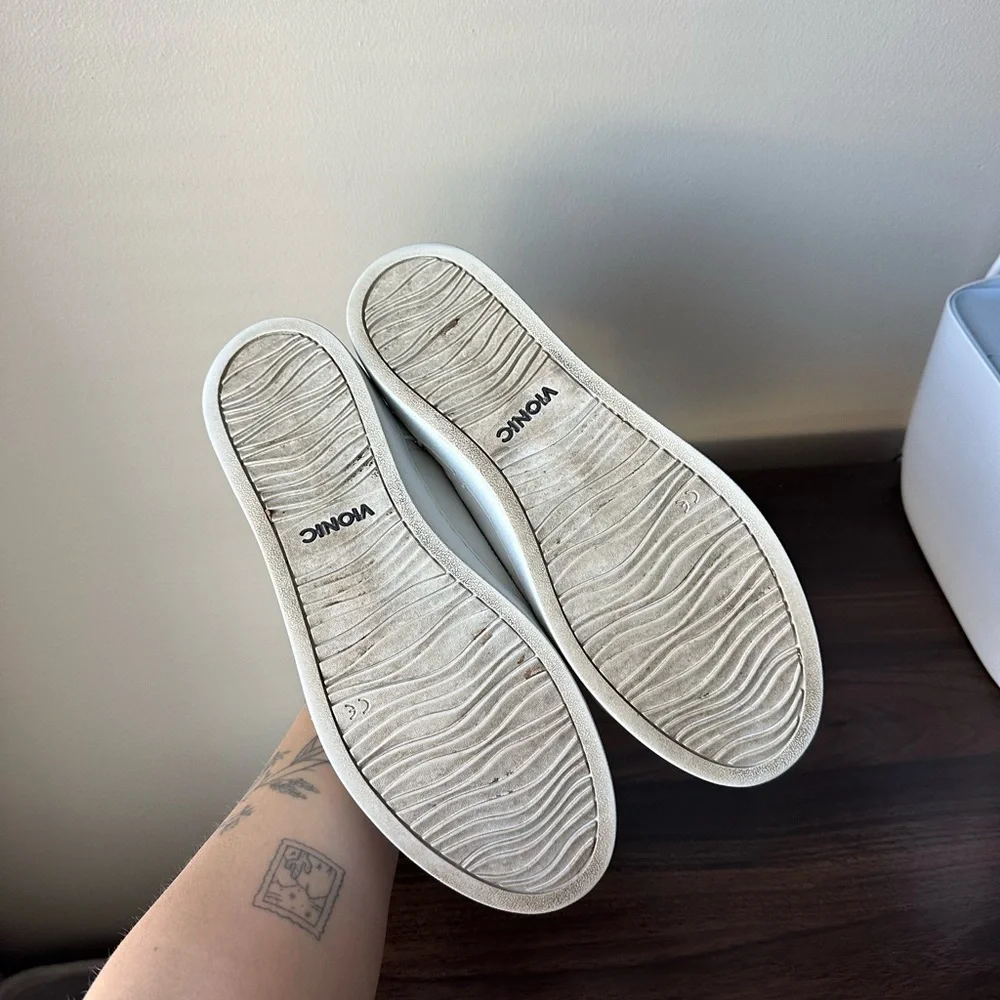 Vionic Keke Leather Sneakers Ribbon Laces in White - Picture 8 of 10